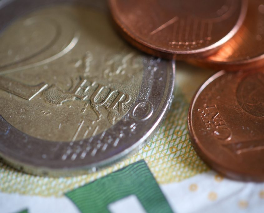 euro-coins-close-up-picjumbo-com